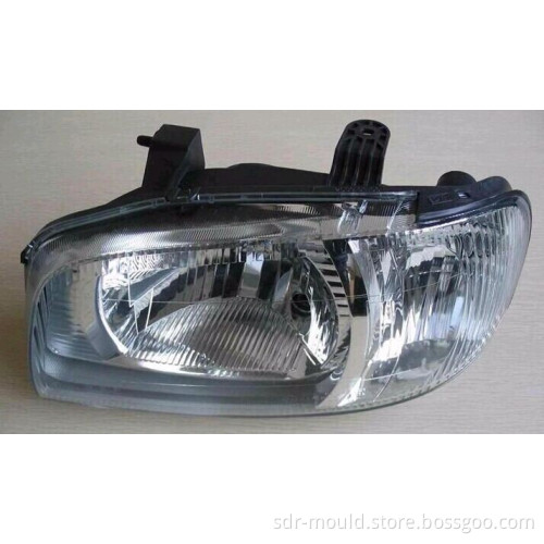 Plastin Injection Mould for Auto Lamp Mould